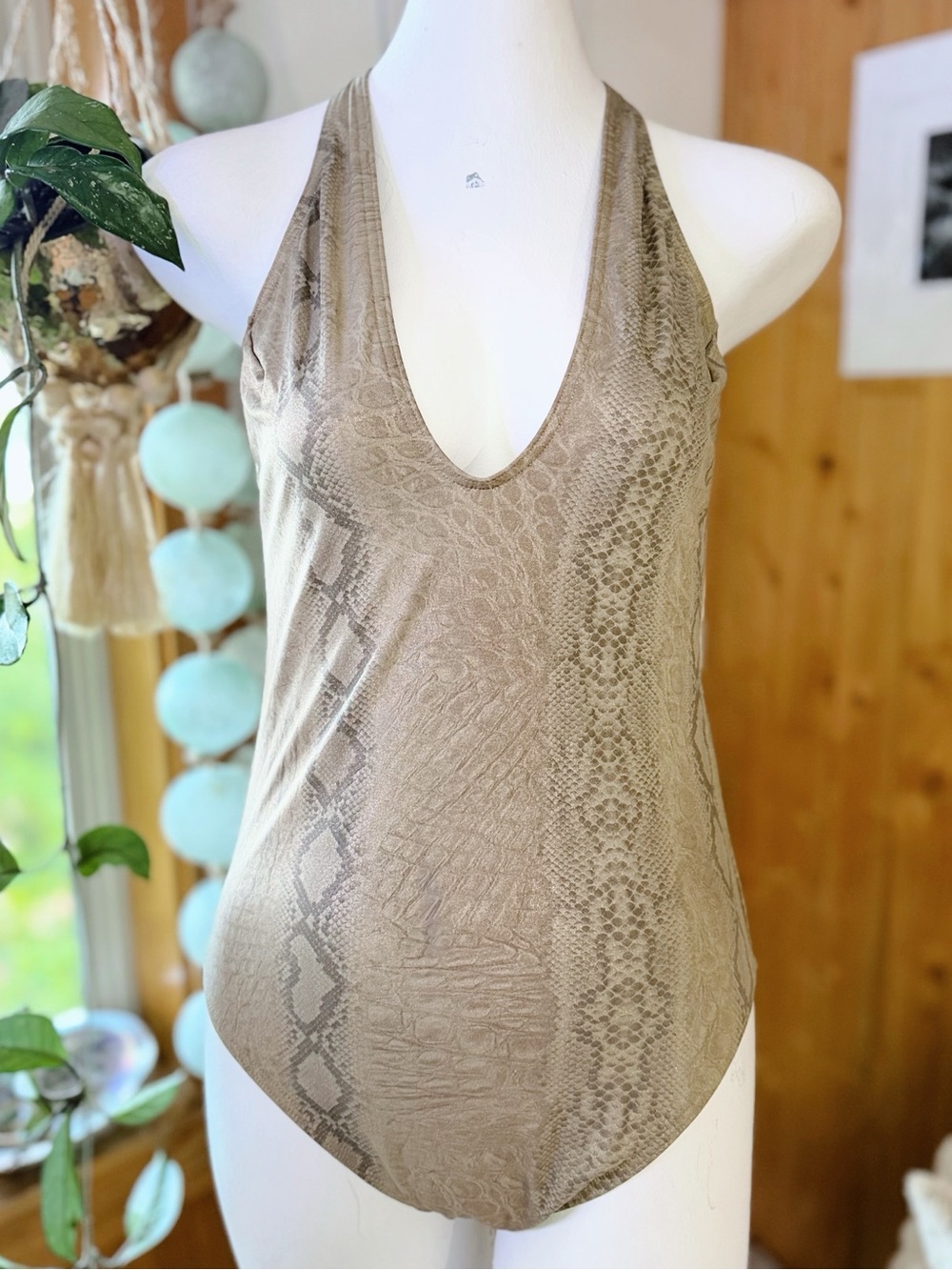 EUC Victoria’s Secret Snake Print Halter One-Piece Swimsuit – Size 10